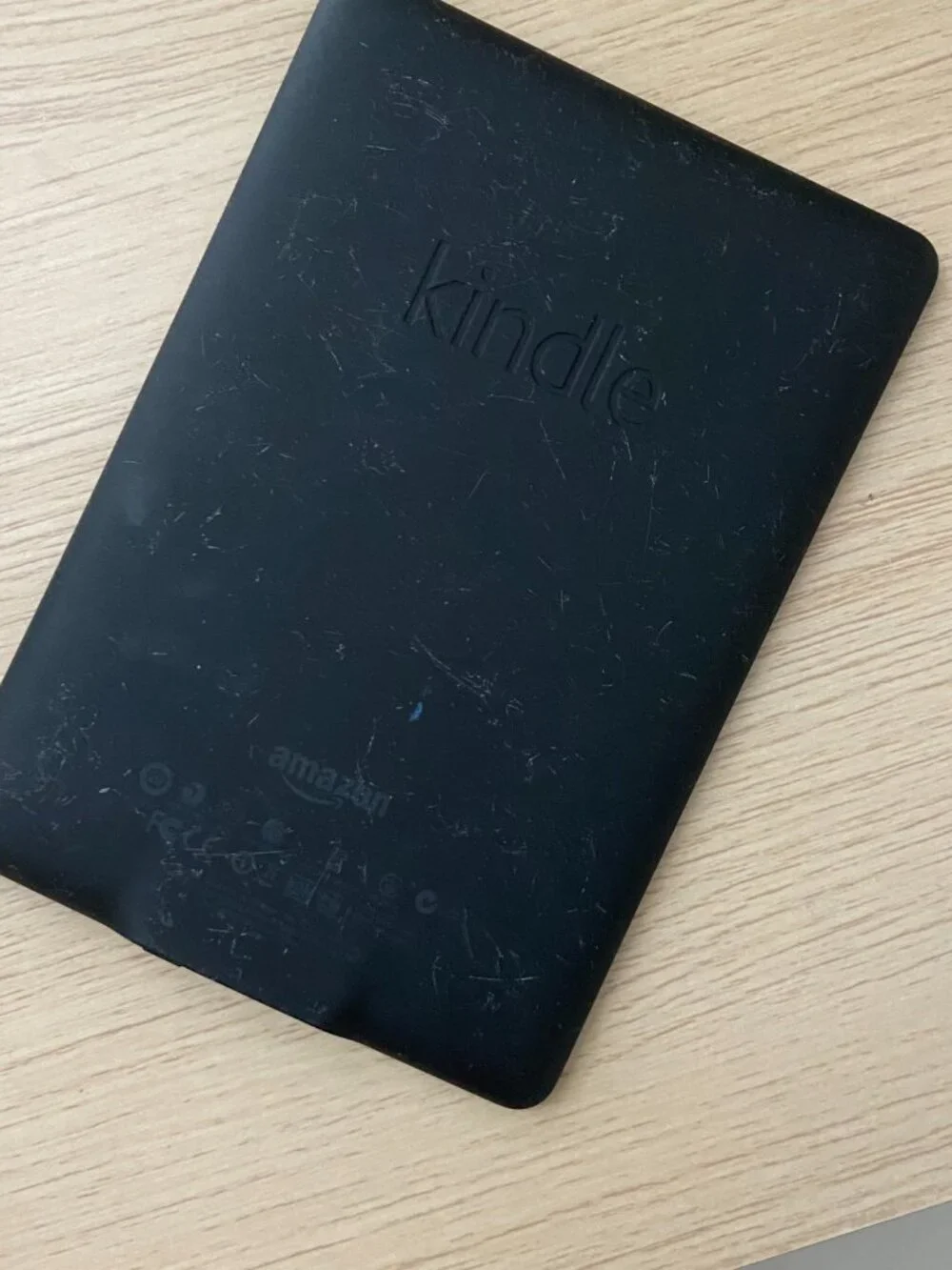 Amazon Kindle E-Reader with Charger – Tested & Working